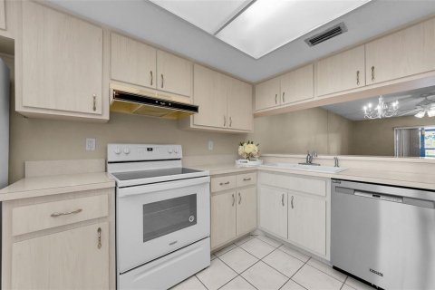 Copropriété à vendre à Oldsmar, Floride: 2 chambres, 101.64 m2 № 1857690 - photo 16