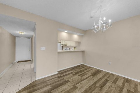 Copropriété à vendre à Oldsmar, Floride: 2 chambres, 101.64 m2 № 1857690 - photo 11