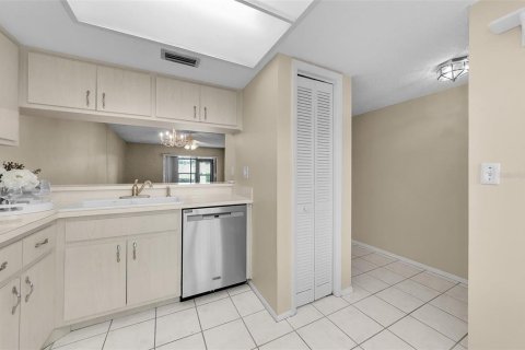 Copropriété à vendre à Oldsmar, Floride: 2 chambres, 101.64 m2 № 1857690 - photo 19