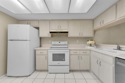 Copropriété à vendre à Oldsmar, Floride: 2 chambres, 101.64 m2 № 1857690 - photo 15
