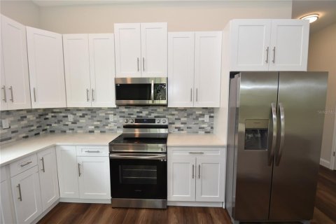 Casa en venta en Palm Coast, Florida, 3 dormitorios, 162.58 m2 № 1822653 - foto 7