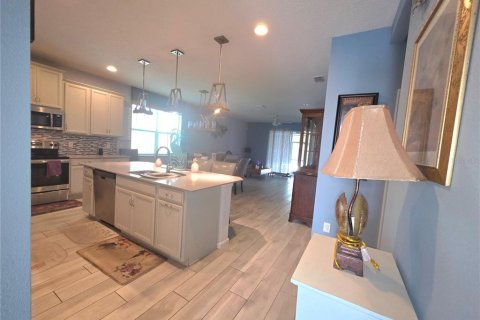 House in Orange City, Florida 3 bedrooms, 184.23 sq.m. № 2234463 - photo 5