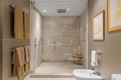 Condo in Miami Beach, Florida, 3 bedrooms  № 1881970 - photo 26
