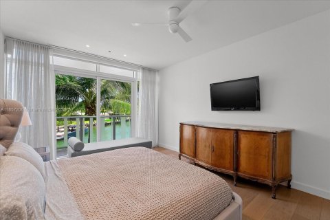 Condo in Miami Beach, Florida, 3 bedrooms  № 1881970 - photo 22