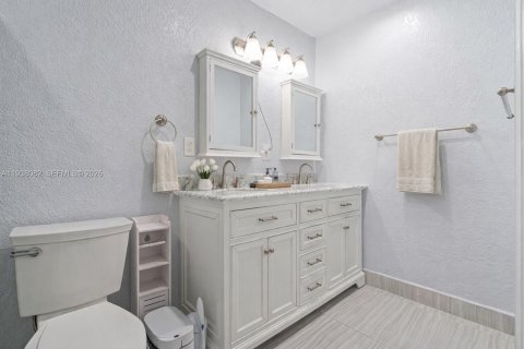Купить виллу или дом в Хомстед, Флорида 4 спальни, 149.57м2, № 1996401 - фото 20