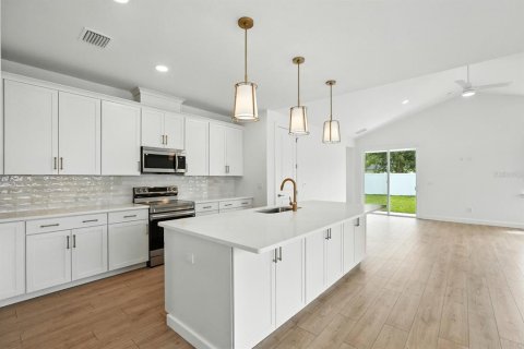 Casa en venta en Palm Coast, Florida, 3 dormitorios, 175.59 m2 № 1636630 - foto 9