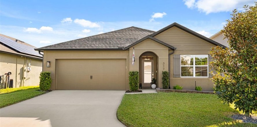 House in DeBary, Florida 3 bedrooms, 158.49 sq.m. № 2399289