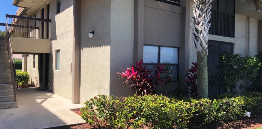 Condo in Coral Springs, Florida, 2 bedrooms  № 2172006
