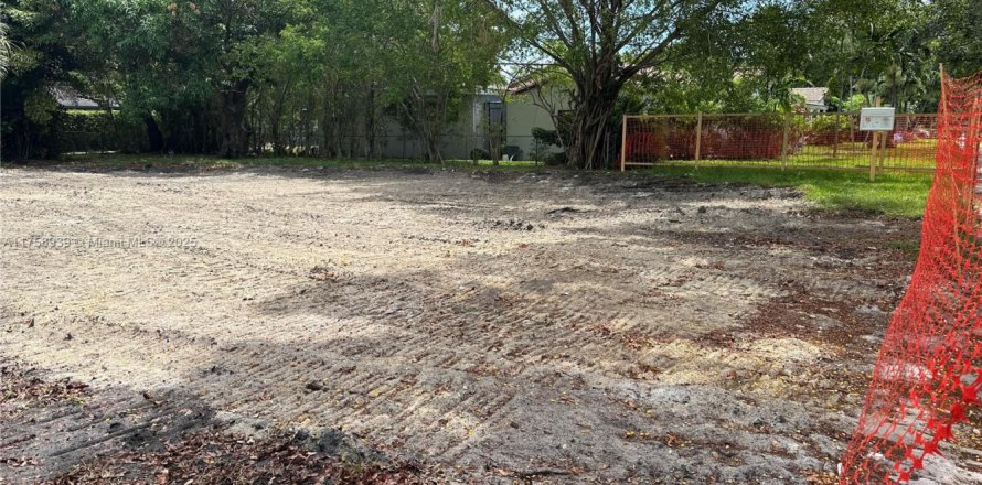 Land in Miami Shores, Florida № 1860565