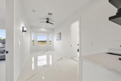 Villa ou maison à vendre à Myakka City, Floride: 6 chambres, 622.35 m2 № 2427445 - photo 23