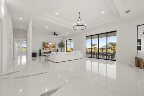 Villa ou maison à vendre à Myakka City, Floride: 6 chambres, 622.35 m2 № 2427445 - photo 2