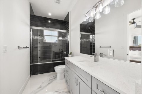 Villa ou maison à vendre à Myakka City, Floride: 6 chambres, 622.35 m2 № 2427445 - photo 28