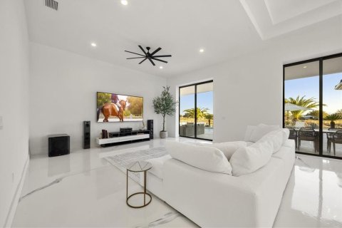 Villa ou maison à vendre à Myakka City, Floride: 6 chambres, 622.35 m2 № 2427445 - photo 3