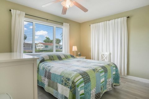 House in Tamarac, Florida 2 bedrooms, 122.45 sq.m. № 2088059 - photo 9