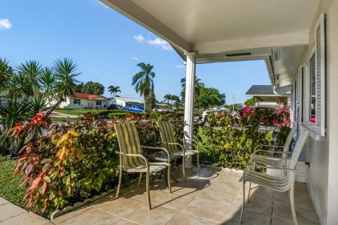 House in Tamarac, Florida 2 bedrooms, 122.45 sq.m. № 2088059 - photo 17