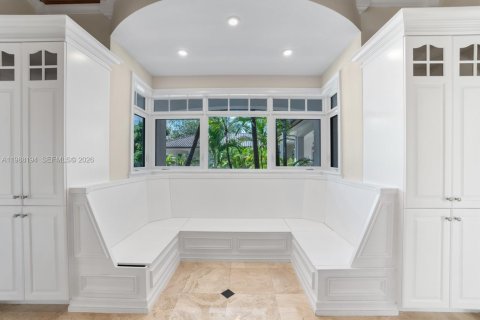 Купить виллу или дом в Пайнкрест, Флорида 6 спален, 554.81м2, № 2050435 - фото 14