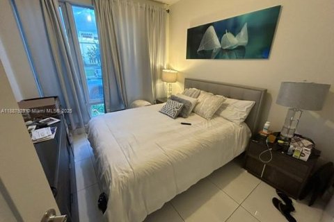 Снять в аренду кондоминиум в Дорал, Флорида 4 спальни, 172.98м2, № 1941800 - фото 6