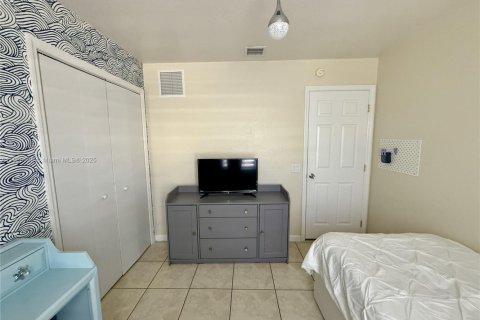 House in Key Largo, Florida 3 bedrooms, 109.25 sq.m. № 2016748 - photo 26