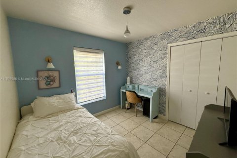 House in Key Largo, Florida 3 bedrooms, 109.25 sq.m. № 2016748 - photo 25