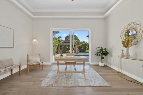 House in Sarasota, Florida 4 bedrooms, 465.63 sq.m. № 2201945 - photo 28