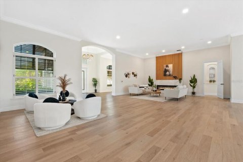 House in Sarasota, Florida 4 bedrooms, 465.63 sq.m. № 2201945 - photo 9