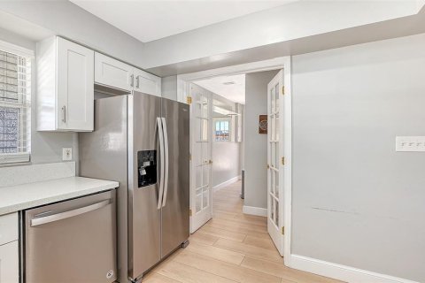 Casa en venta en Sarasota, Florida, 4 dormitorios, 167.13 m2 № 2200464 - foto 16