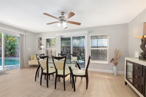 Casa en venta en Sarasota, Florida, 4 dormitorios, 167.13 m2 № 2200464 - foto 8
