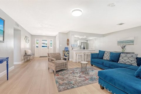 Casa en venta en Sarasota, Florida, 4 dormitorios, 167.13 m2 № 2200464 - foto 11