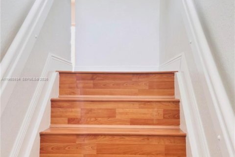 Copropriété à vendre à Doral, Floride: 2 chambres, 106.84 m2 № 2024461 - photo 2