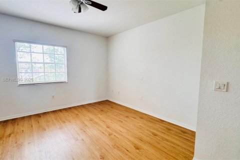 Copropriété à vendre à Doral, Floride: 2 chambres, 106.84 m2 № 2024461 - photo 17