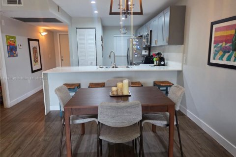 Copropriété à louer à Davie, Floride: 2 chambres, 102.19 m2 № 1928325 - photo 20