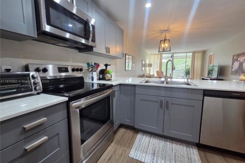 Copropriété à louer à Davie, Floride: 2 chambres, 102.19 m2 № 1928325 - photo 4