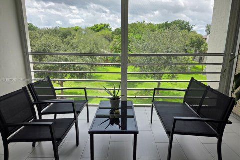 Copropriété à louer à Davie, Floride: 2 chambres, 102.19 m2 № 1928325 - photo 2