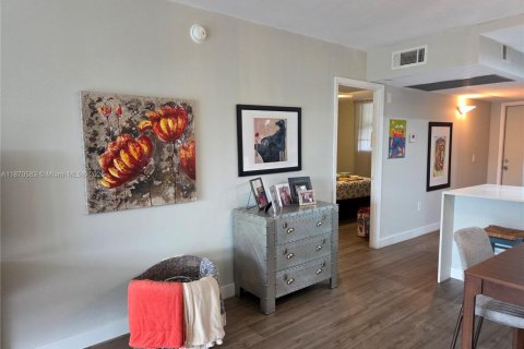 Copropriété à louer à Davie, Floride: 2 chambres, 102.19 m2 № 1928325 - photo 19