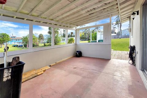 Villa ou maison à vendre à Punta Gorda, Floride: 2 chambres, 87.79 m2 № 1626441 - photo 14