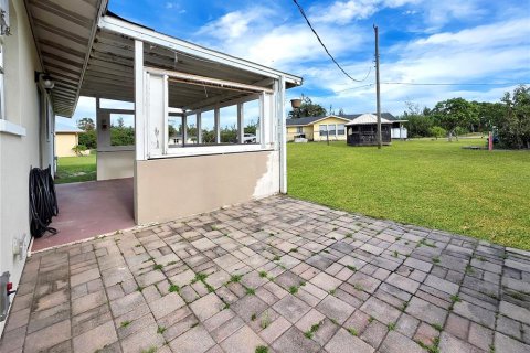 Villa ou maison à vendre à Punta Gorda, Floride: 2 chambres, 87.79 m2 № 1626441 - photo 15