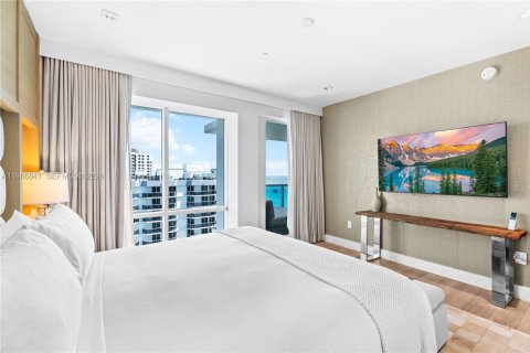 Condo in Miami Beach, Florida, 3 bedrooms № 2081348 - photo 16