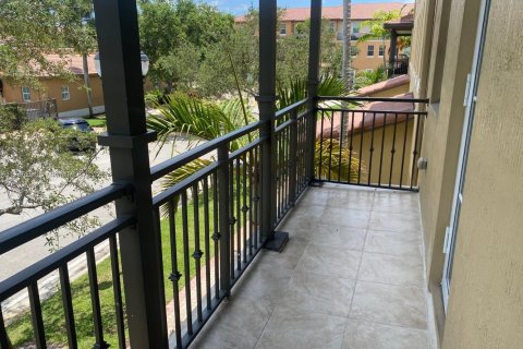 Townhouse in Pembroke Pines, Florida 2 bedrooms, 154.22 sq.m. № 1752623 - photo 25