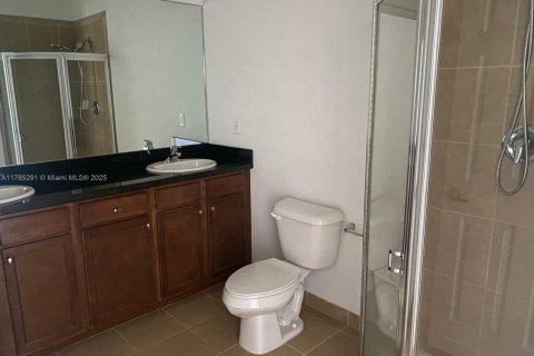 Townhouse in Pembroke Pines, Florida 2 bedrooms, 154.22 sq.m. № 1752623 - photo 20