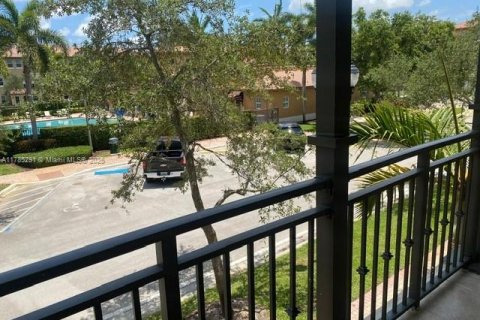 Townhouse in Pembroke Pines, Florida 2 bedrooms, 154.22 sq.m. № 1752623 - photo 22