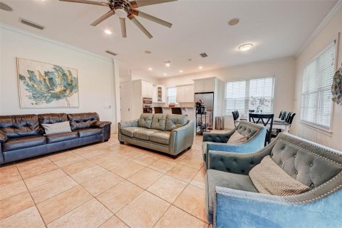 House in Four Corners, Florida 5 bedrooms, 333.52 sq.m. № 1914685 - photo 16