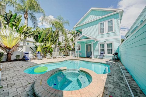 House in Four Corners, Florida 5 bedrooms, 333.52 sq.m. № 1914685 - photo 3
