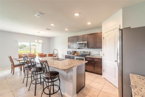 Casa en venta en Port Orange, Florida, 5 dormitorios, 248.42 m2 № 1904015 - foto 7