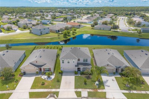 Casa en venta en Port Orange, Florida, 5 dormitorios, 248.42 m2 № 1904015 - foto 1