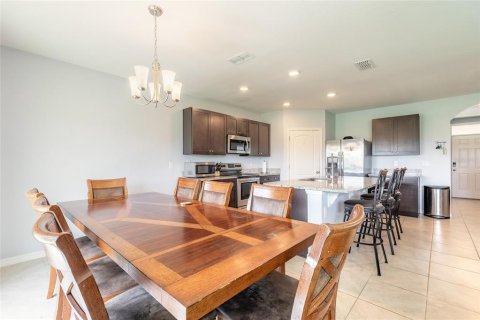 Casa en venta en Port Orange, Florida, 5 dormitorios, 248.42 m2 № 1904015 - foto 12