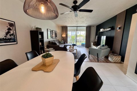 Condominio en venta en Lauderdale Lakes, Florida, 1 dormitorio, 69.49 m2 № 2084480 - foto 6