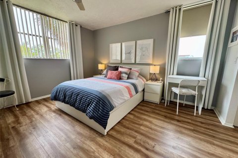 Condominio en venta en Lauderdale Lakes, Florida, 1 dormitorio, 69.49 m2 № 2084480 - foto 12