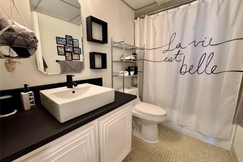 Condominio en venta en Lauderdale Lakes, Florida, 1 dormitorio, 69.49 m2 № 2084480 - foto 17