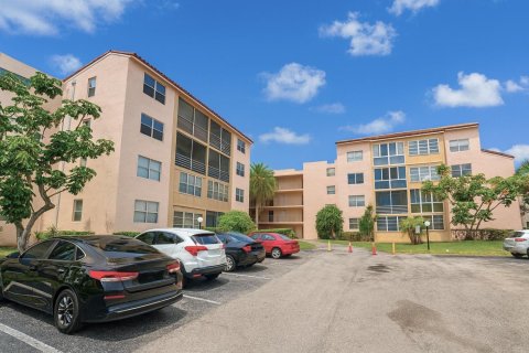 Condominio en venta en Lauderdale Lakes, Florida, 1 dormitorio, 69.49 m2 № 2084480 - foto 27