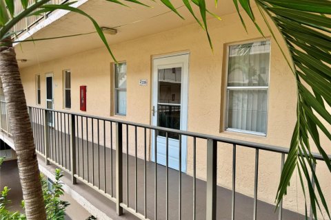 Condominio en venta en Lauderdale Lakes, Florida, 1 dormitorio, 69.49 m2 № 2084480 - foto 23